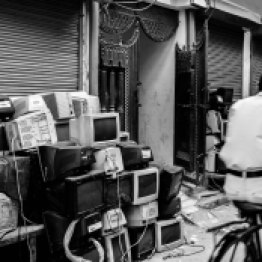 Gali no : 6 . One of the famous streets of Mustafabad where these monitors come in bundles.